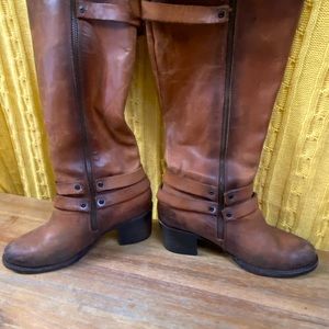 Freebird Clive Cognac boots size 7.